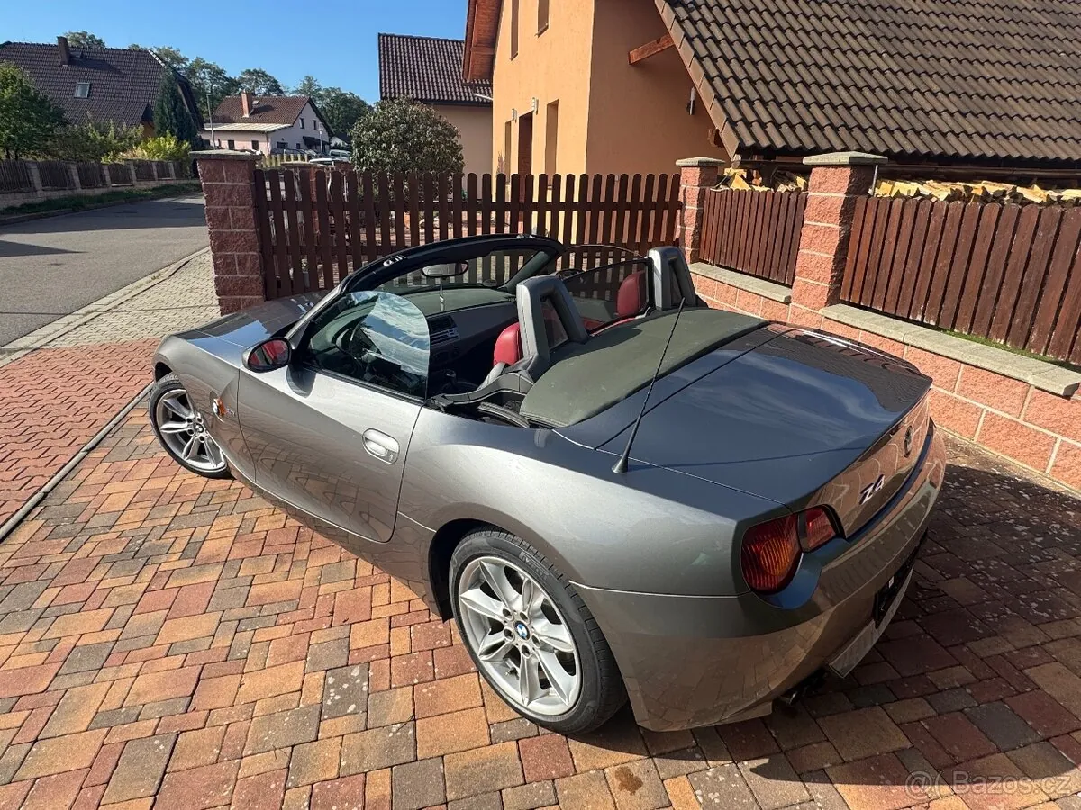 BMW Z4 2003 photo 3