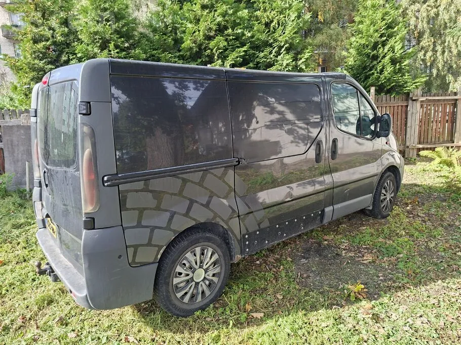 Opel Vivaro 2002 photo 2