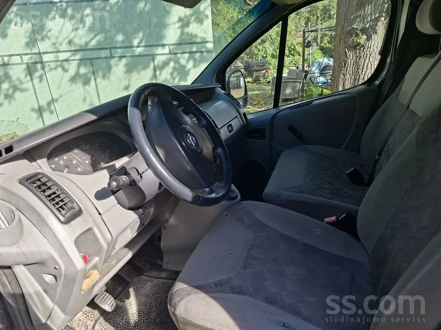 Opel Vivaro 2002 photo 5