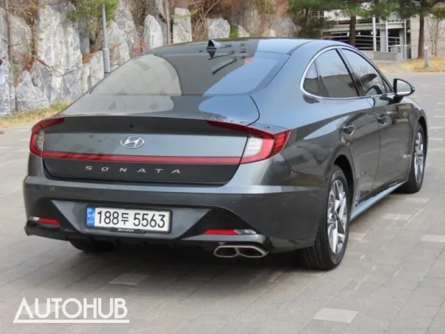 Hyundai Sonata 2022 photo 3