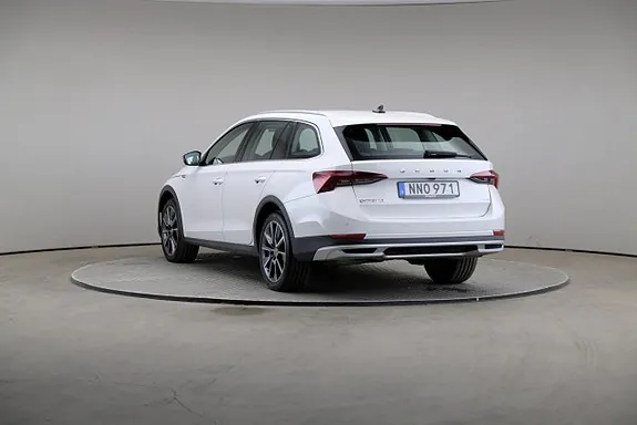 Skoda Octavia 2023 photo 2