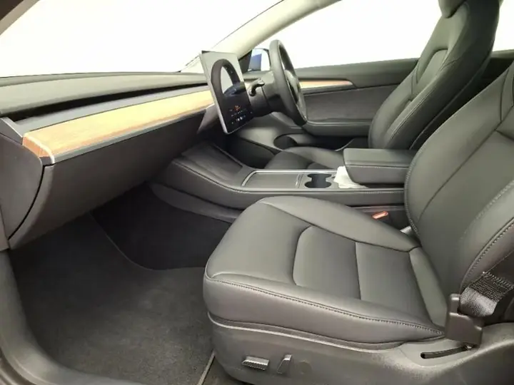 Tesla Model 3 2022 photo 5