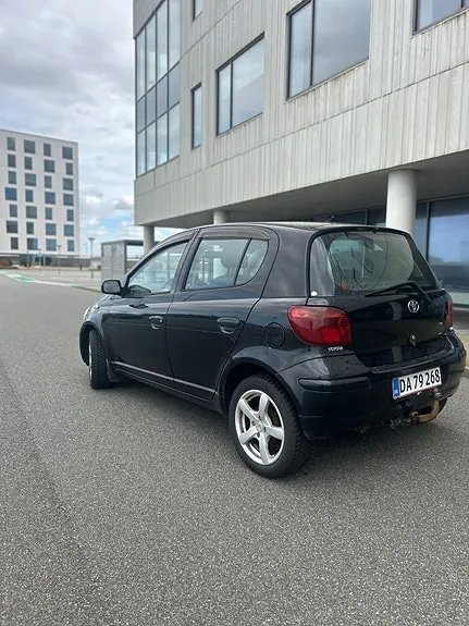 Toyota Yaris 2005 photo 5
