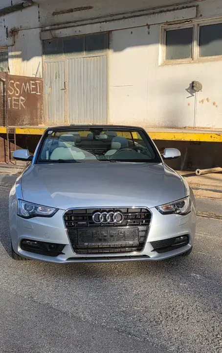 Audi A5 2012 photo 2