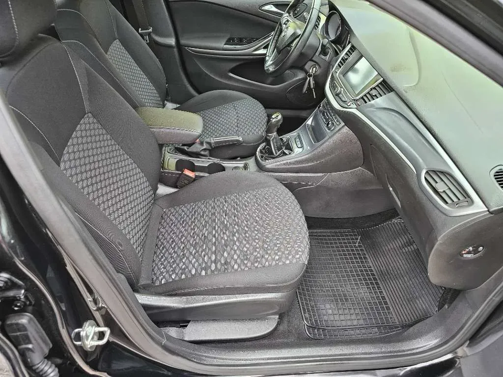 Opel Astra 2017 photo 3