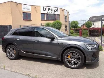 Audi Q8 2020 photo 2