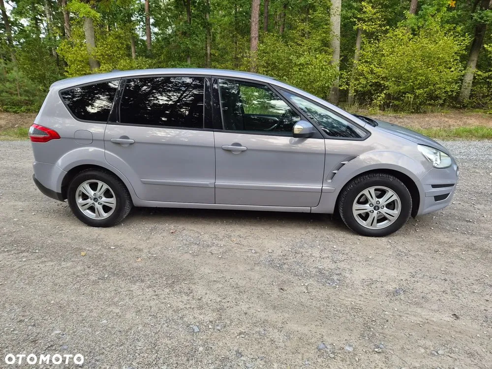 Ford S-Max 2011 photo 4