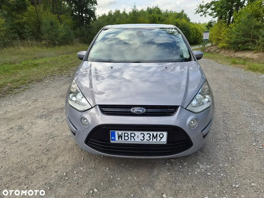 Ford S-Max 2011 photo 2