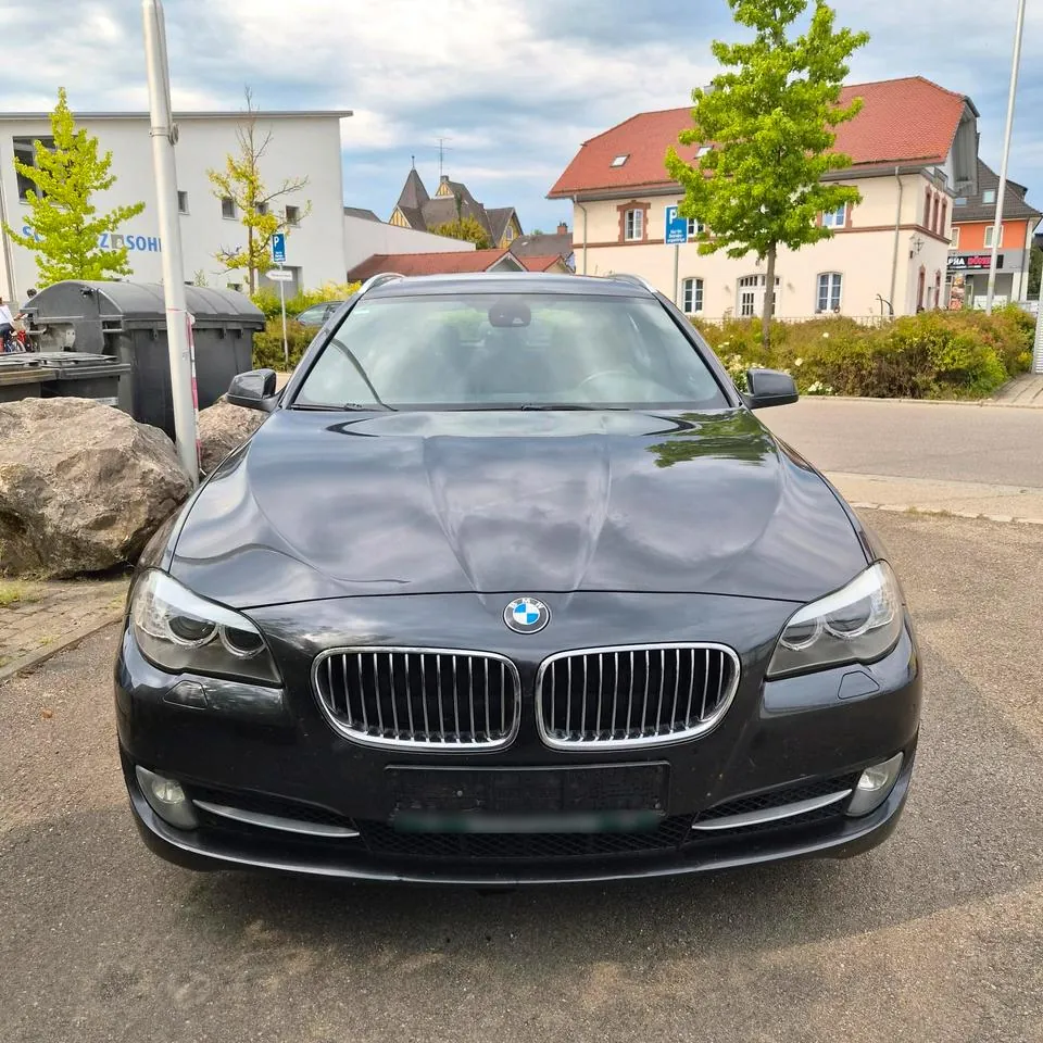 BMW F11