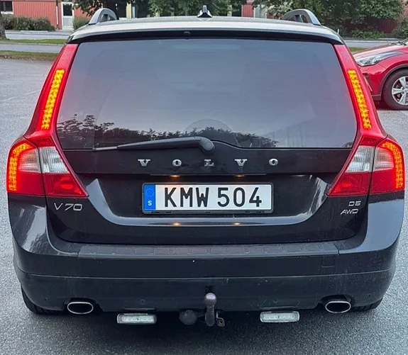Volvo V70 2010 photo 3