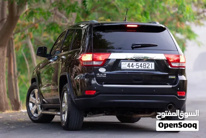 Jeep Grand Cherokee 2011 photo 3