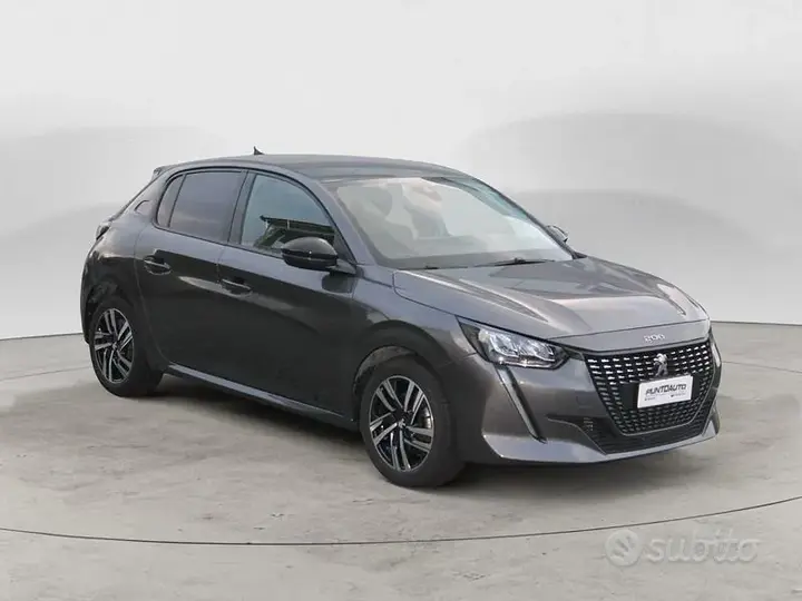 Peugeot 208 2022 photo 3