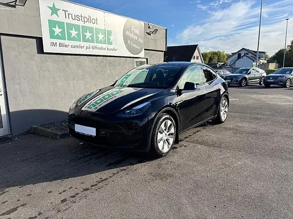 Tesla Model Y 2023 photo 2