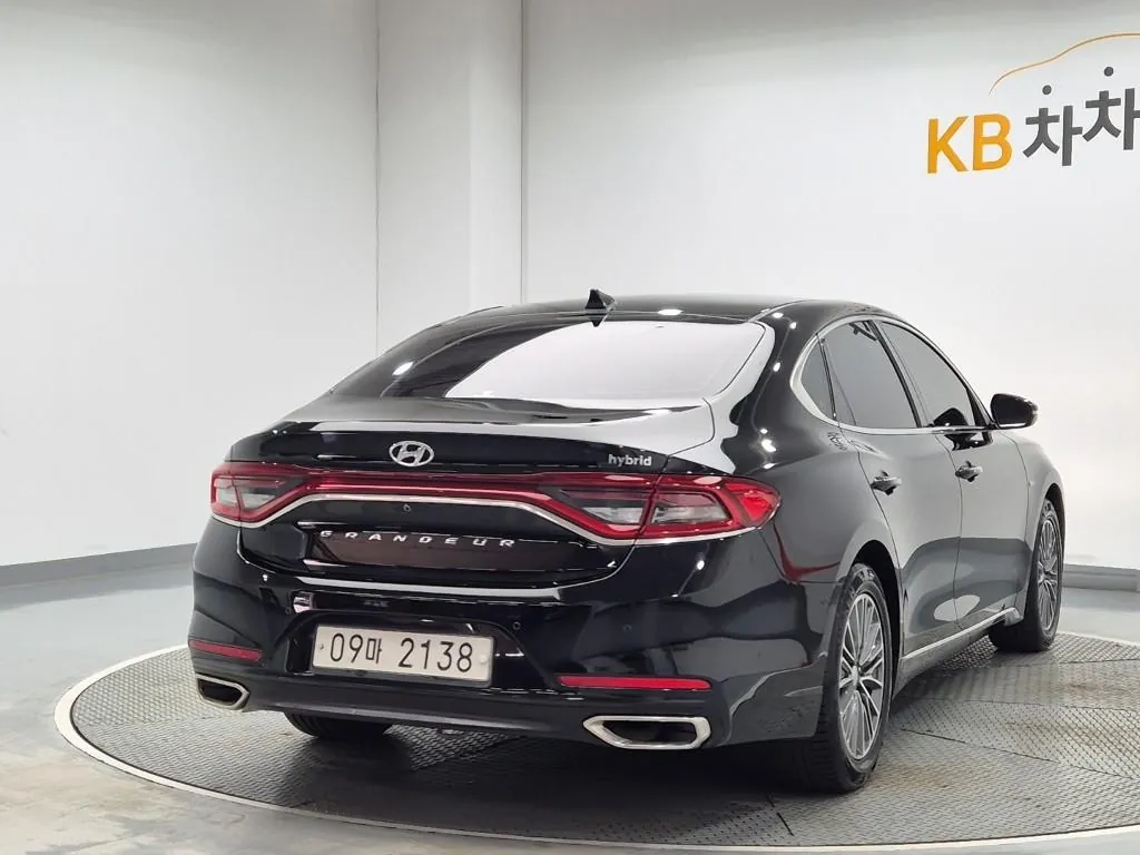 Hyundai Grandeur 2018 photo 3