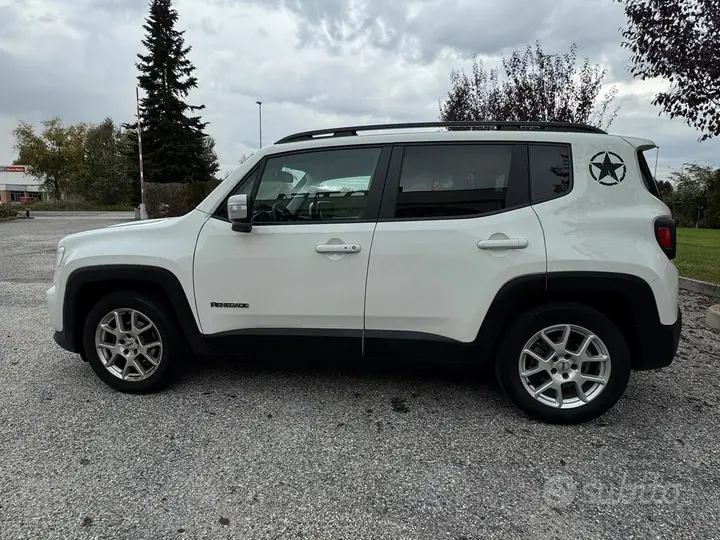 Jeep Renegade 2023 photo 3