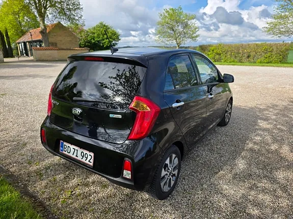 Kia Picanto 2016 photo 5
