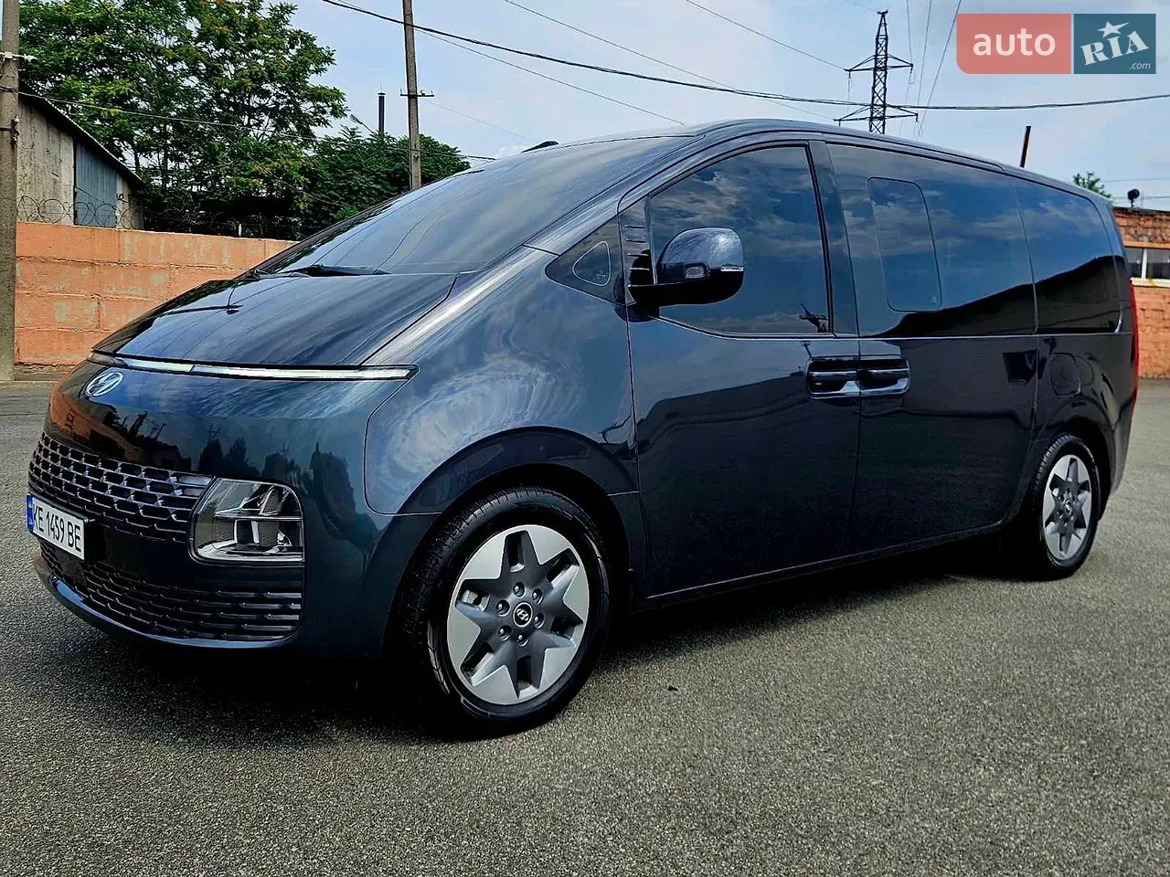 Hyundai Staria 2022 photo 2