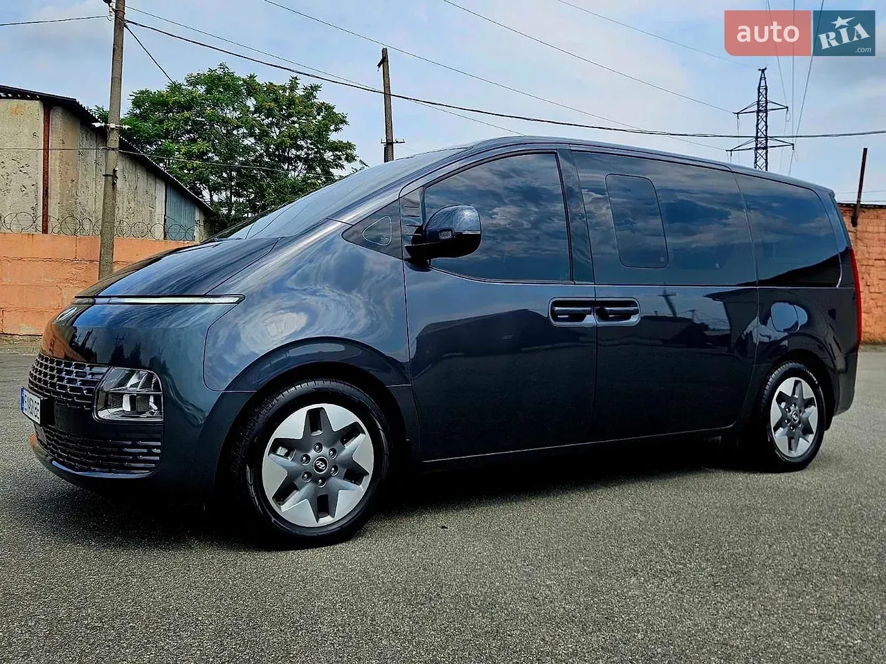 Hyundai Staria 2022 photo 3