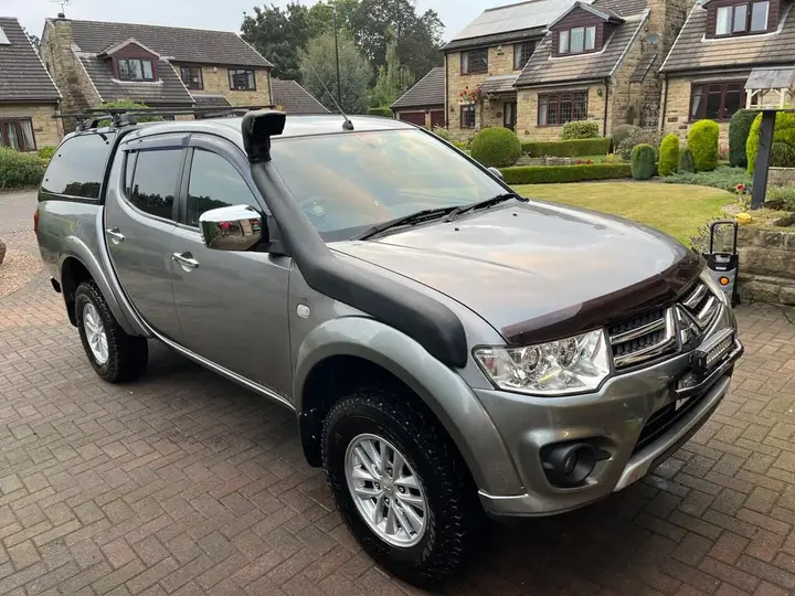 Mitsubishi L200