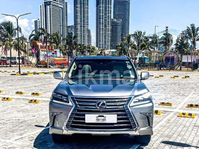 Lexus Lx570 2017 photo 2
