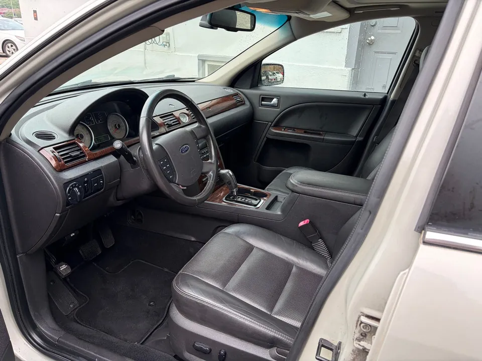 Ford Taurus 2008 photo 5