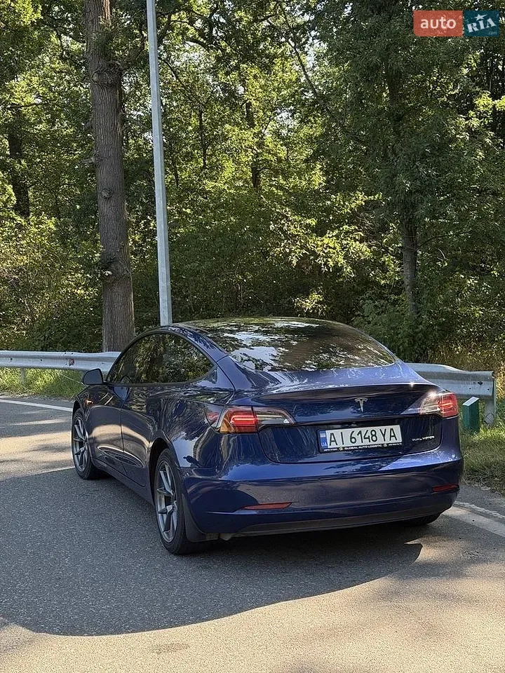 Tesla Model 3 2022 photo 3