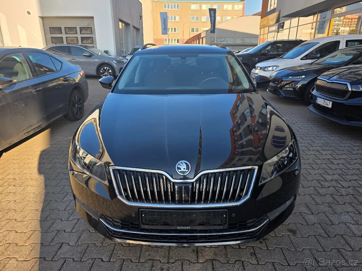Skoda Superb 2016 photo 2
