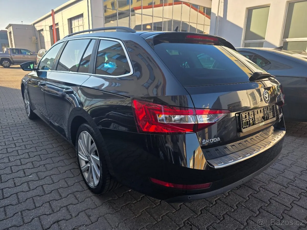 Skoda Superb 2016 photo 4