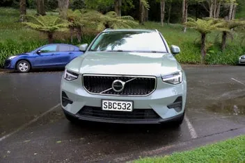 Volvo Xc40 2022 photo 3