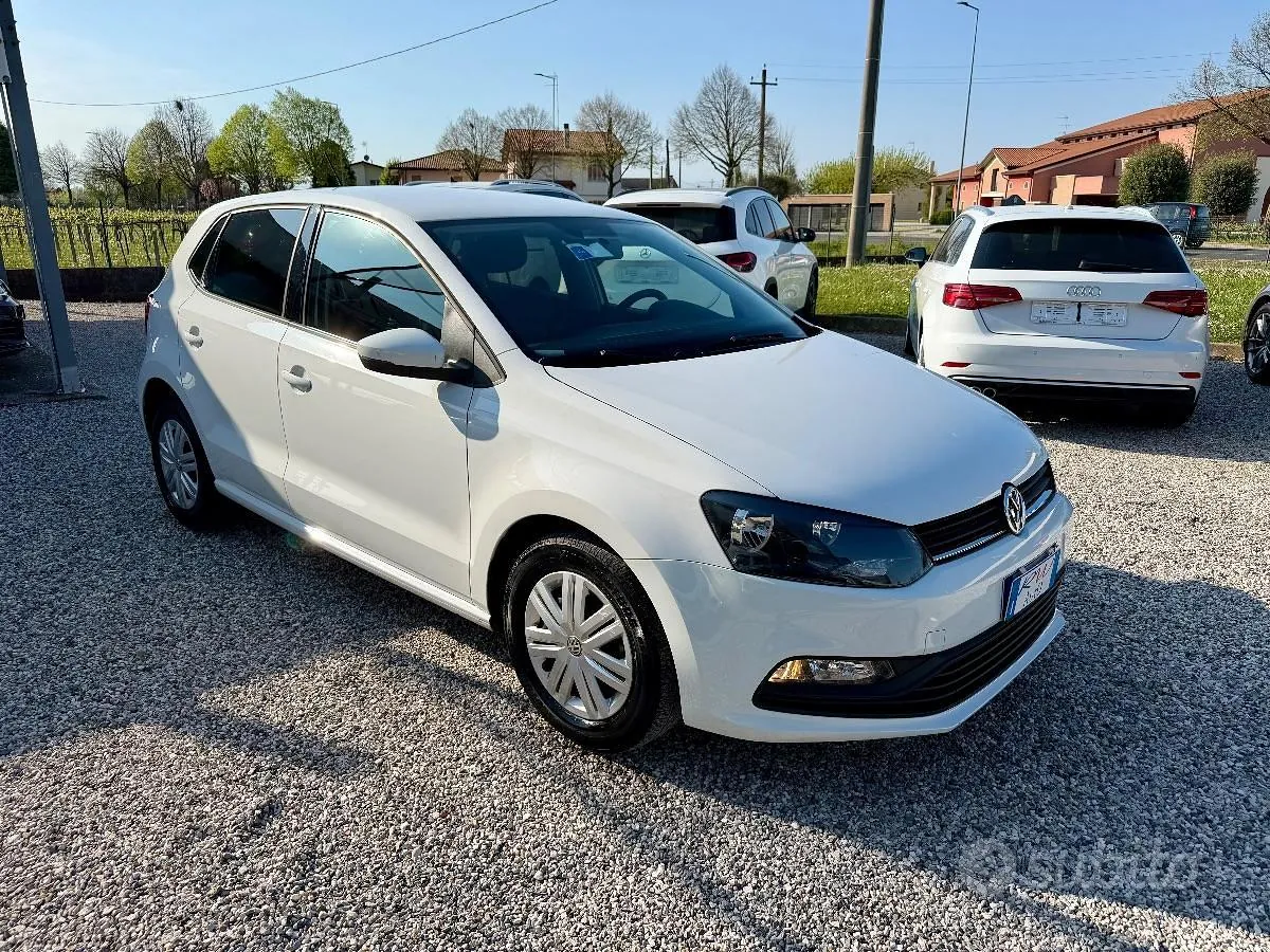 Volkswagen Polo 2015 photo 3