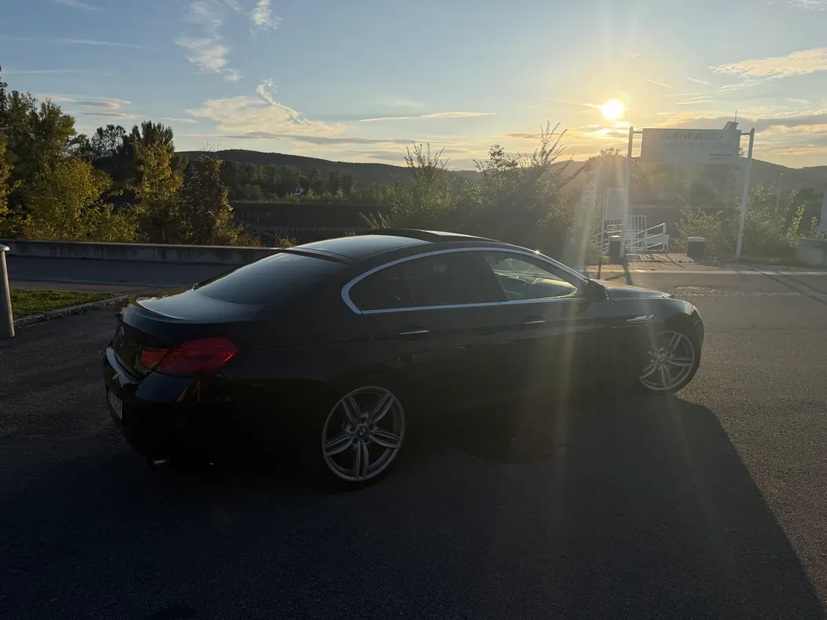 BMW 6 Series 2012 photo 2
