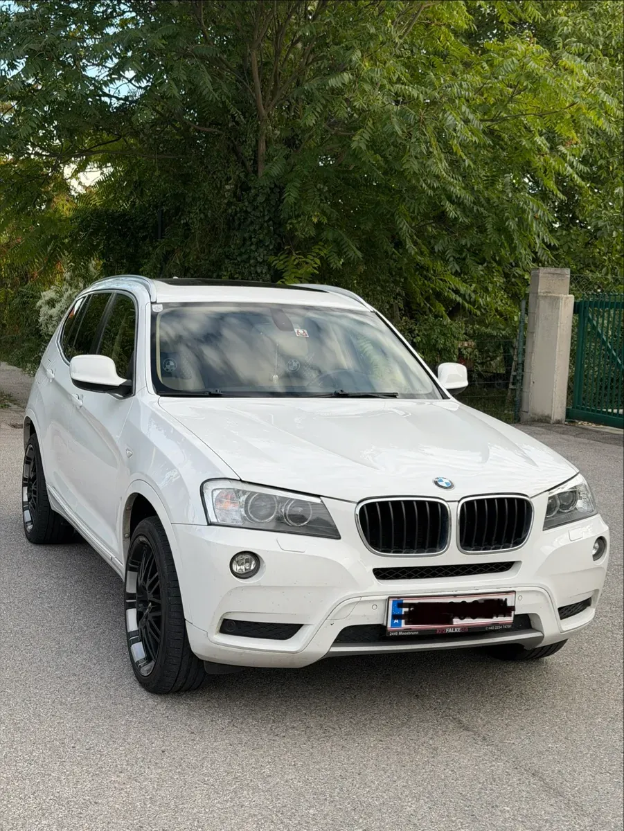 BMW X3 2012 photo 3