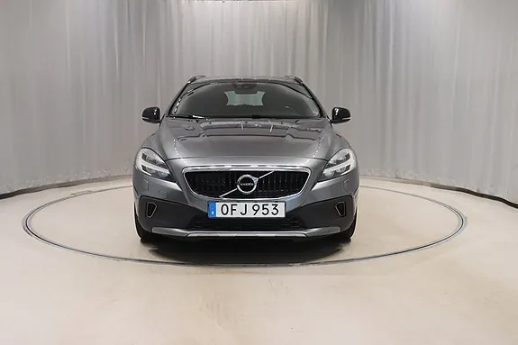 Volvo V40 Cross Country 2017 photo 2