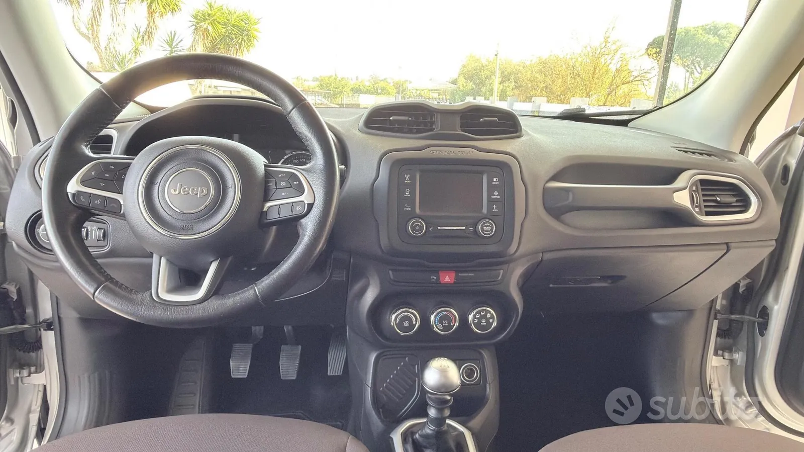 Jeep Renegade 2016 photo 5