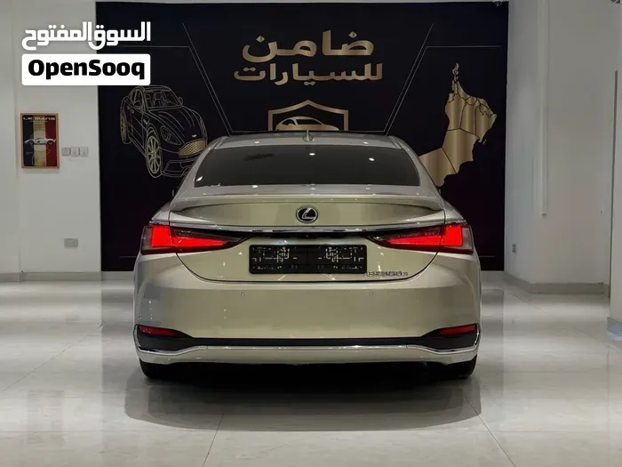 Lexus Es 2019 photo 4