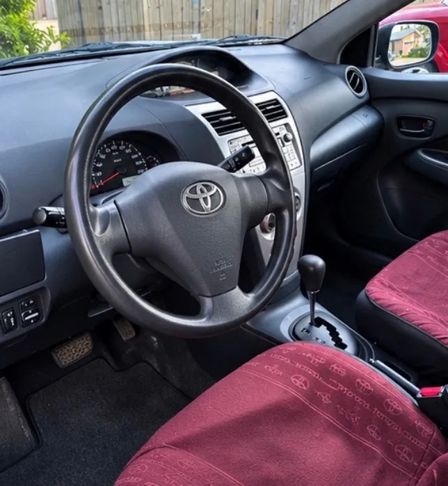 Toyota Yaris 2008 photo 3