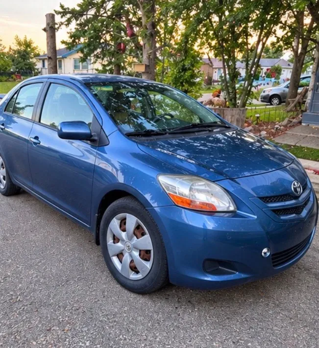 Toyota Yaris 2008 photo 2