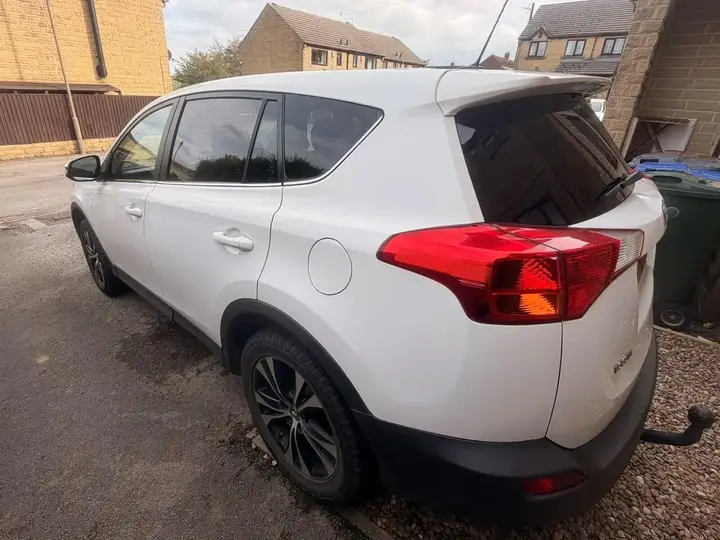 Toyota Rav4 2014 photo 5