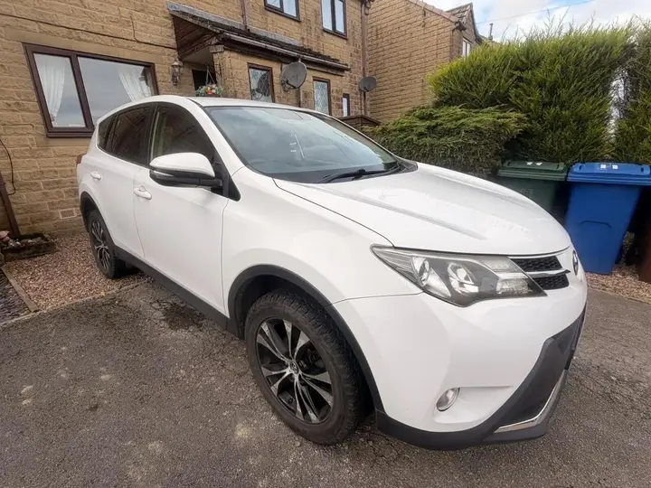 Toyota Rav4 2014 photo 3