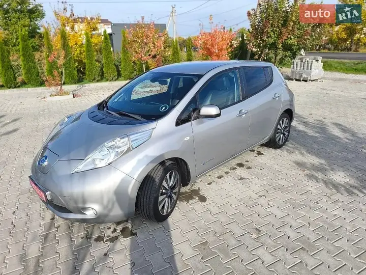 Nissan Leaf 2014 photo 5