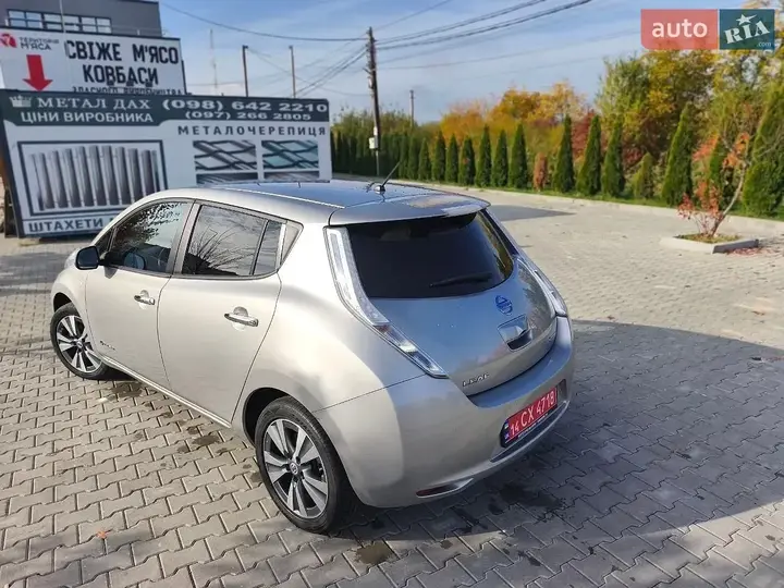 Nissan Leaf 2014 photo 4