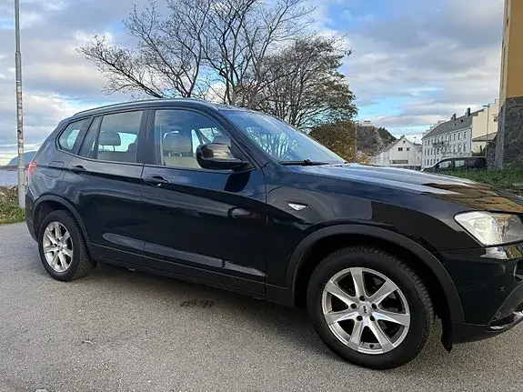BMW X3 2011 photo 2