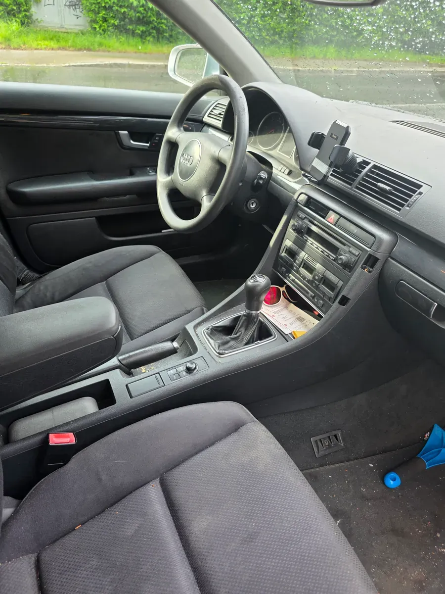 Audi A4 2003 photo 3