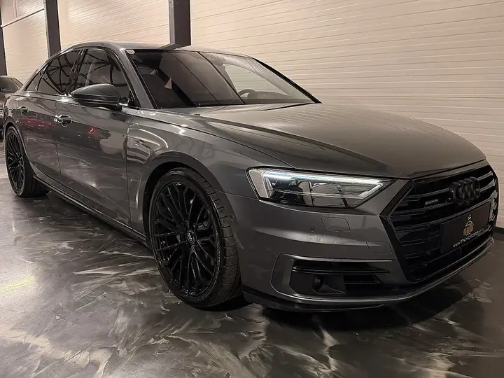 Audi A8 2020 photo 2