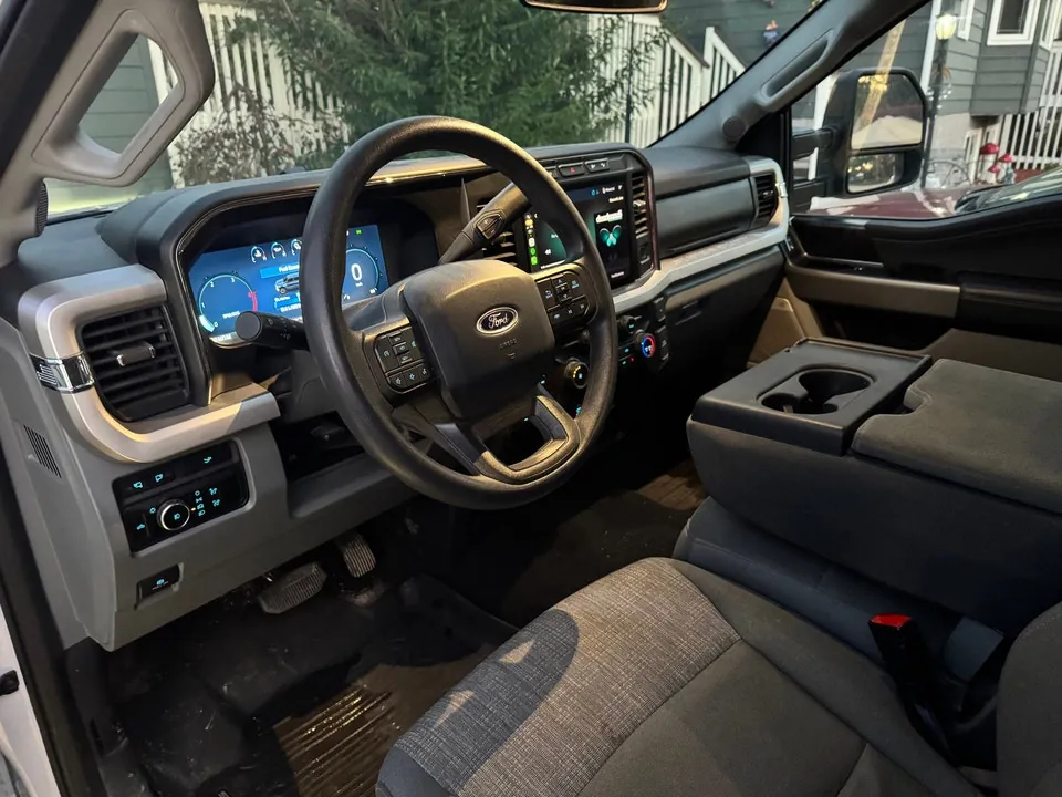 Ford F250 2024 photo 5