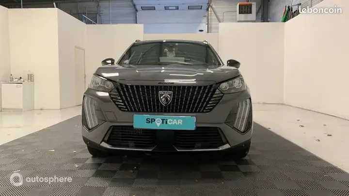 Peugeot 2008 2024 photo 2