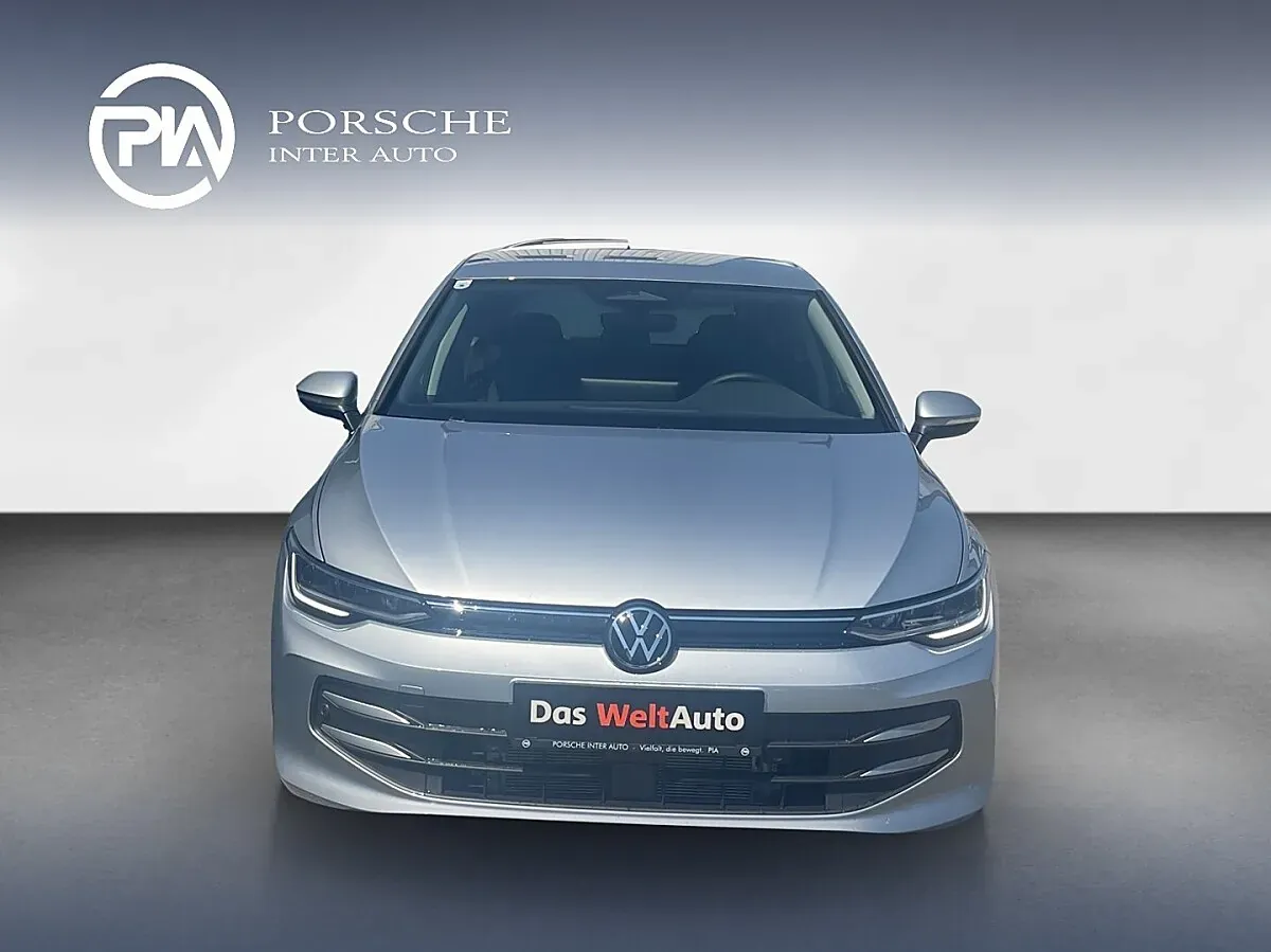 Volkswagen Golf 2026 photo 2