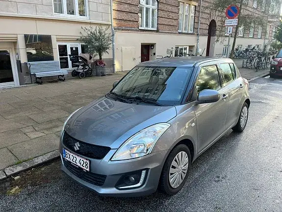 Suzuki Swift 2015 photo 2