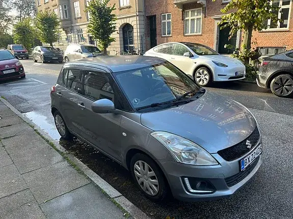 Suzuki Swift 2015 photo 4