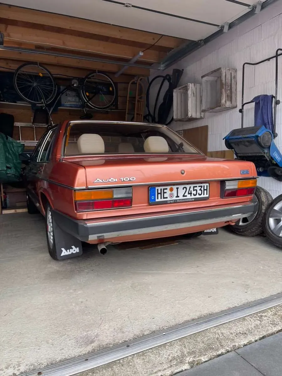 Audi 100 1978 photo 3